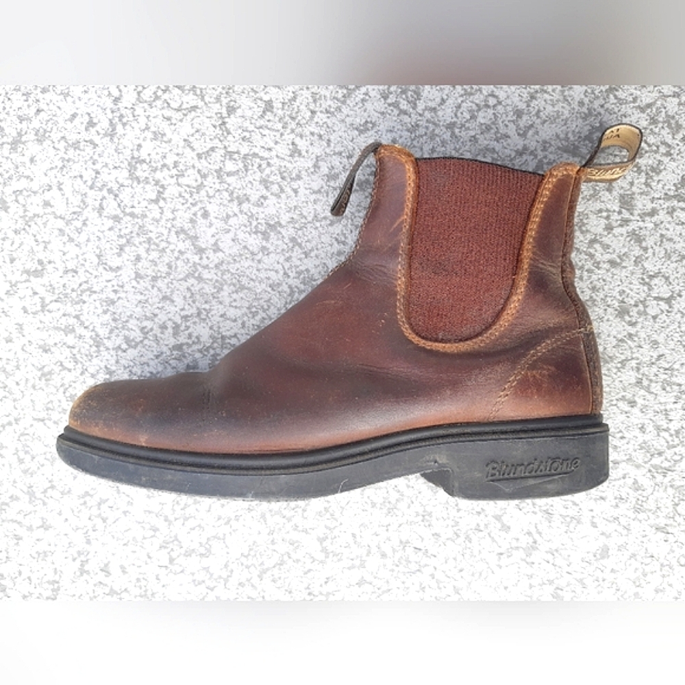Blundstone Brown Leather Chelsea Ankle Boots - Picture 4 of 15